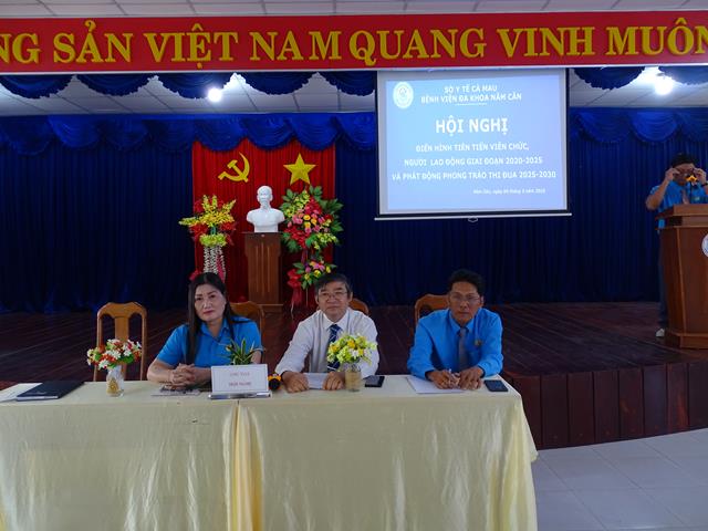 Hội nghị điển hình tiên tiến người lao...