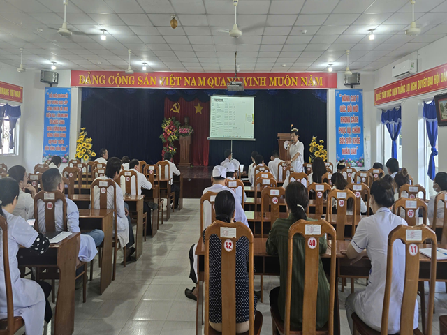 ĐỔI MỚI PHONG CÁCH, NÂNG CAO Y ĐỨC VÀ...